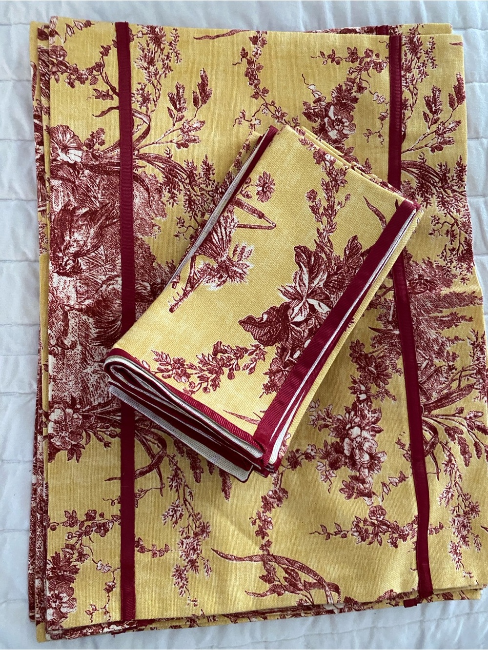 Red & Yellow rooster toile placemats & napkins
